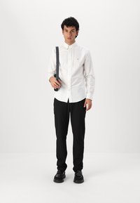 Thumbnail Image 2
