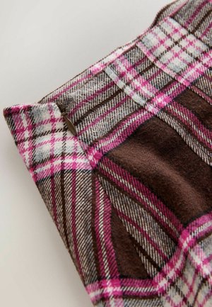 Brown and pink checkered fabric with gray accents, featuring a smooth texture and a slight sheen, highlighted by a visible zipping detail.