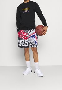Mitchell & Ness Träningsshorts - black