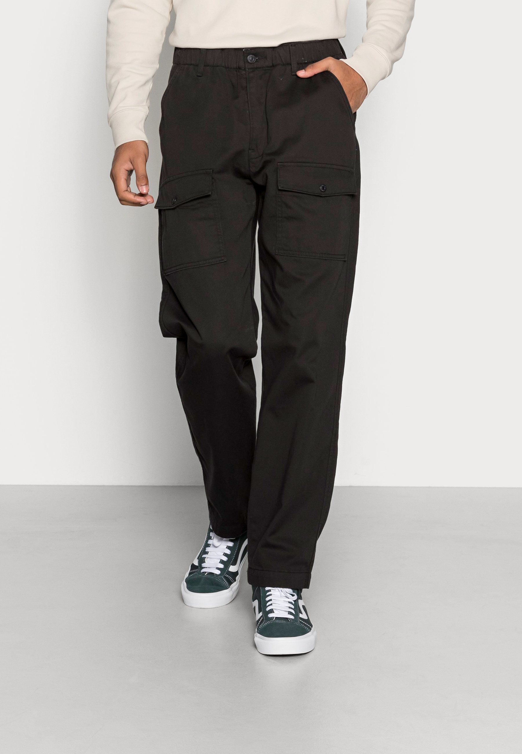 Levi's® UTILITY - Pantalones cargo - meteorite/negro - Zalando.es