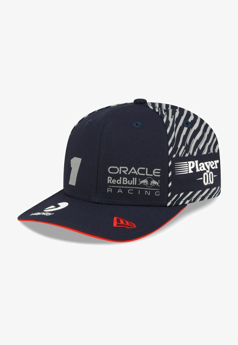 Casquette de F1 Formule 1 de Red Bull Racing 2024 signée par Max Verstappen et encadrée | LCS Casquette de F1 Formule 1 de Red Bull Racing 2024 signée par Max Verstappen et encadrée | LCS