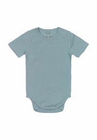 Kortärmad bodysuit i mjuk pastellblå färg, tillverkad av bomull, med rund krage och tryckknappar vid axeln och botten.