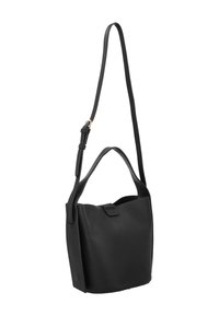 Borsa a secchiello in pelle nera con forma strutturata, finitura testurizzata, tracolla regolabile e piccolo manico superiore.