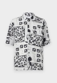 Nem kiválasztott, light ashbloom