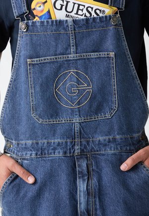 Guess Jeans, GJ X MINIONS DENIM LATZHOSE - Salopette en jean - blau