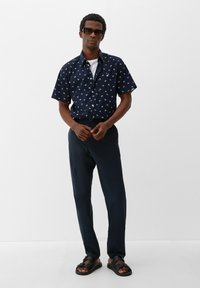 s.Oliver STRETCH - Hemd - navy