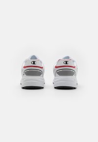 Champion RUN 00 LOW CUT SHOE UNISEX - Edzőcipő - white/red/new black