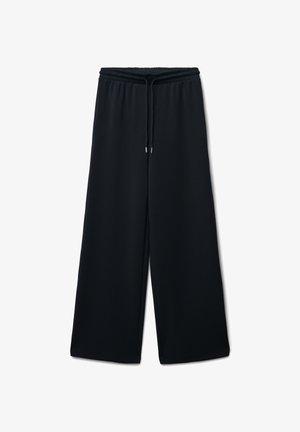 Pantaloni neri a gamba larga realizzati in tessuto morbido con cintura elastica e cordoncino. Presentano una texture liscia e una vestibilità comoda.