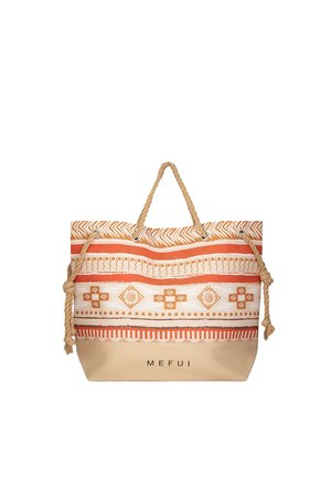 Borsa tote beige e arancione con motivi, con manici in corda e la scritta "MEFUI" stampata sulla parte inferiore beige solida.