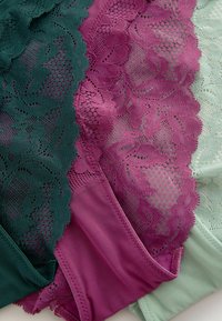 Next 3 PACK - Slip - black green berry