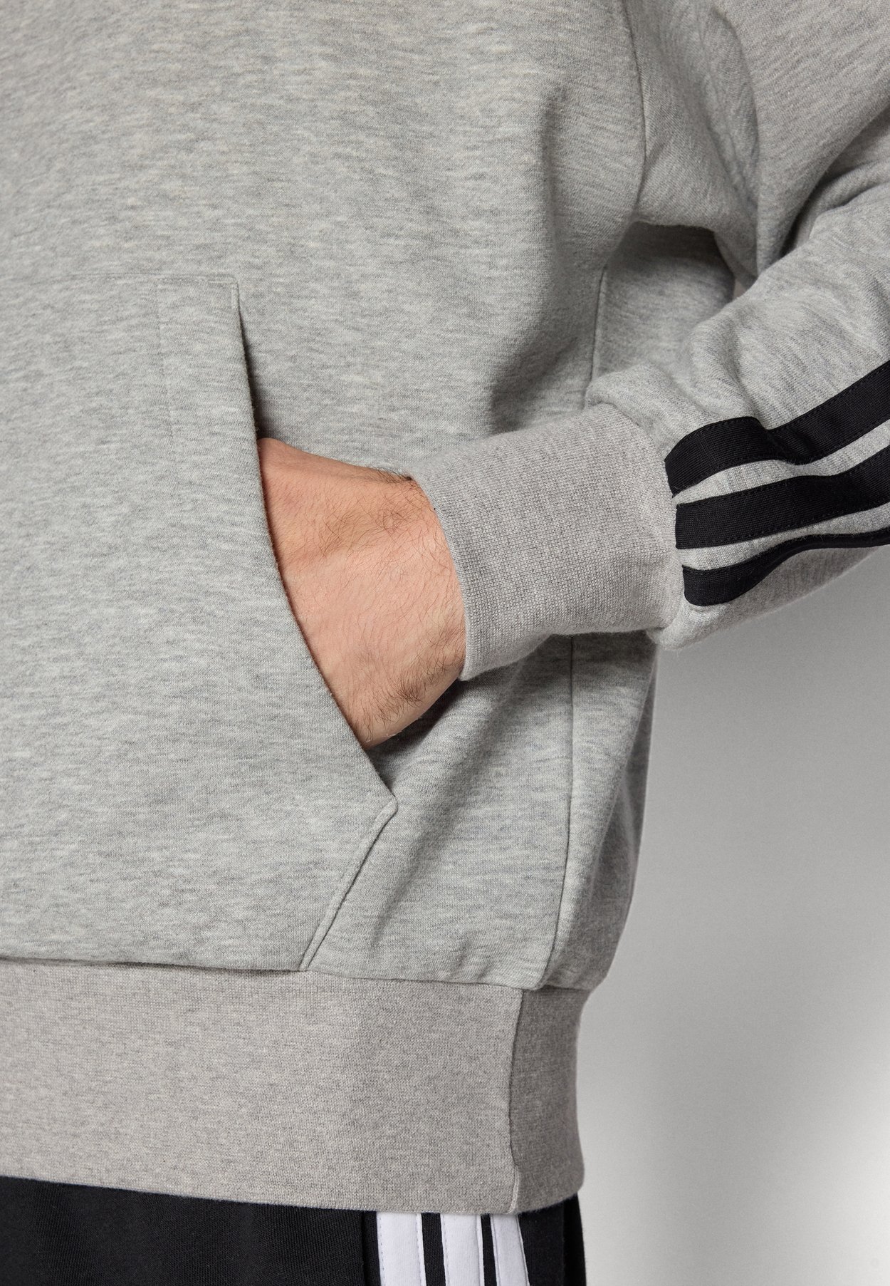 Kapuzenpullover