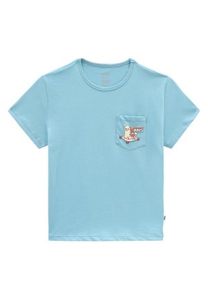 Jasnoniebieska bawełniana koszulka z krótkimi rękawami, okrągłym dekoltem i kieszenią z przodu z fantazyjnym haftowanym wzorem.