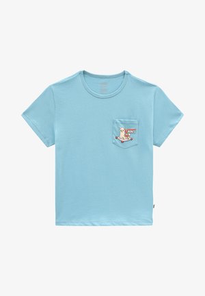 Lyseblå bomuld T-shirt med korte ærmer, rund hals og en forlommer med et finurligt broderet design.