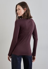 Street One BASIC - Longsleeve - rot