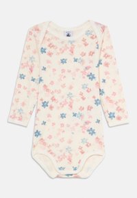 Cremfarbener Baby-Body mit langen Ärmeln, Rosa- und Blauwasserfarbenblumenmuster, Umschlagkragen und Druckknopfverschluss unten.