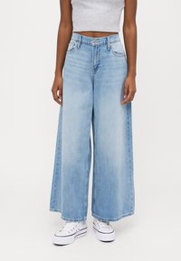 GAP Petite BAGGY DYLAN - Flared jeans - light indigo