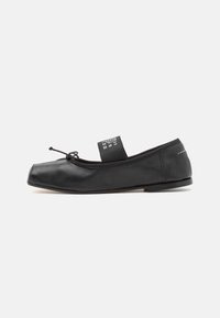 Riemchenballerina - black