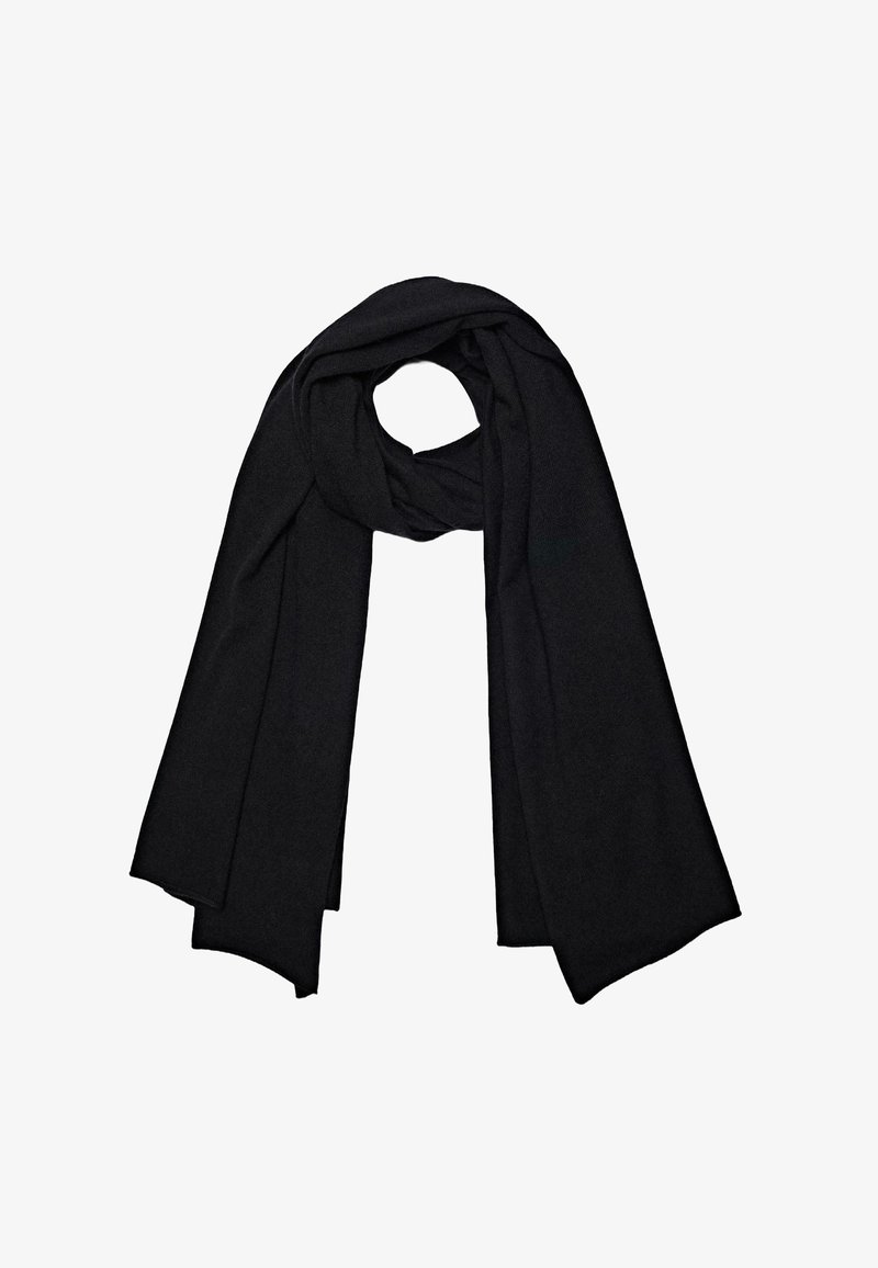 Černý šátek vyrobený z měkké tkaniny, s dlouhým, obdélníkovým tvarem, hladkou texturou a bez viditelných vzorů či akcentů.