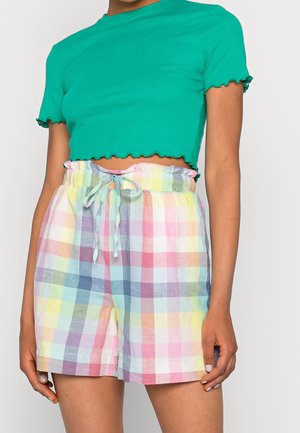 Camiseta básica - green