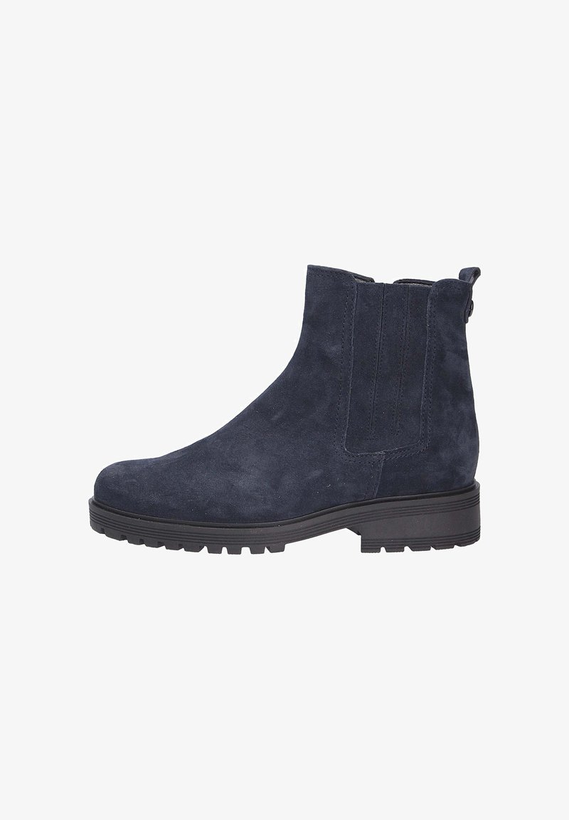 Stivaletto in camoscio blu navy con pannelli laterali elasticizzati, linguetta per indossarlo e suola in gomma nera texturizzata. Design classico Chelsea con silhouette affusolata.