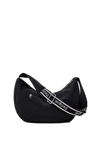 Must värvi õlakott, millel on kumer kuju, tekstuuriga kangas, reguleeritav rihm valge logoga, kaks lukkuvat eesmist taskut ja üks ülemine lukuga tasku.