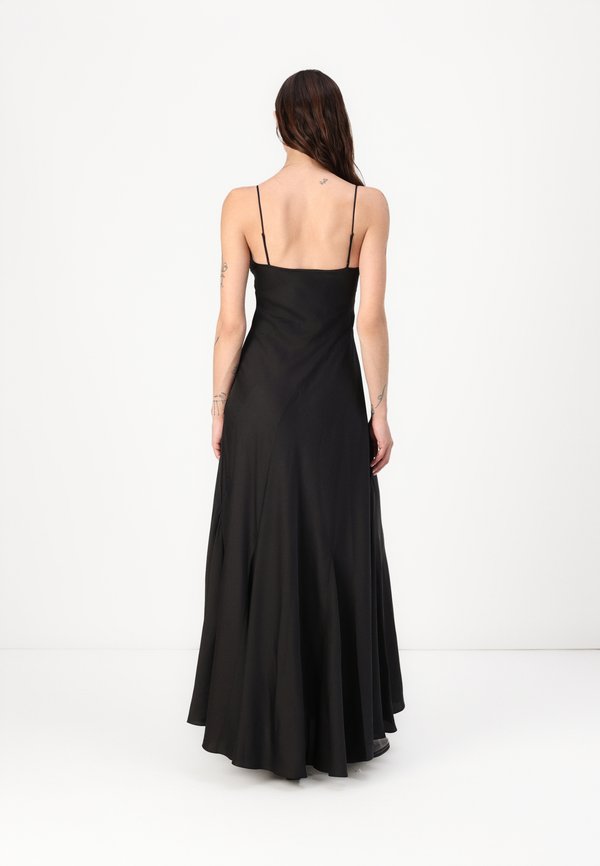 LILI - Occasion wear2