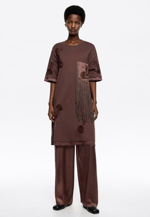 Vestido ligero - marron