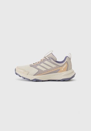 TERREX TRACEFINDER 2 CLIMA - Hiking shoes - beige/wonder alumina/preloved violet