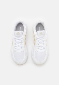 adidas Performance Chaussures de running sur route - white