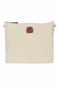 Borsa in tessuto beige con chiusura a zip, caratterizzata da un design rettangolare. Include un'etichetta in pelle marrone sul davanti.