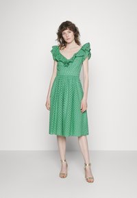 Swing Vestido de cocktail / Vestido de festa - avocado green