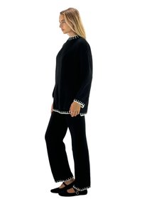 Elara SET - Strickpullover - schwarz