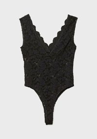 Body in pizzo nero con scollatura a scallop e spalline larghe. Presenta un motivo floreale e un fondo a taglio brief. Tessuto morbido e strutturato.