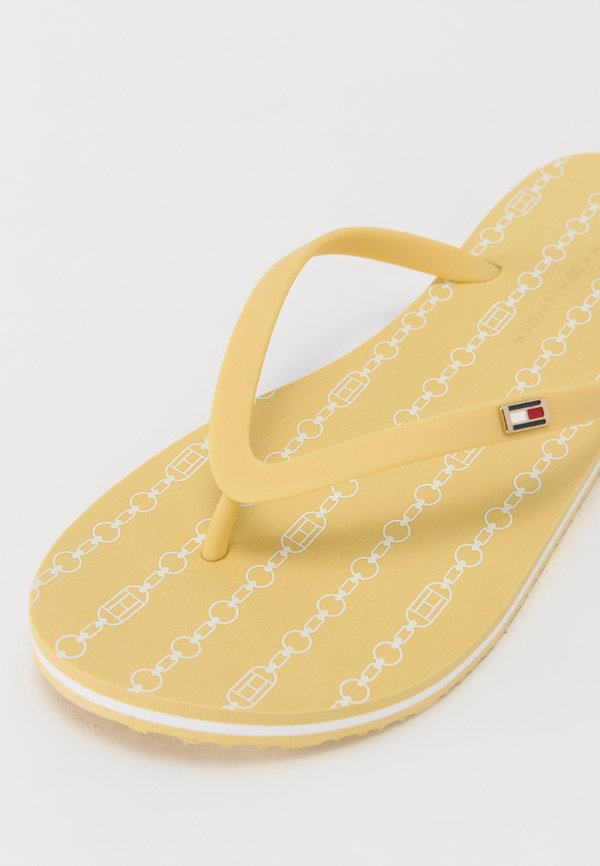 STRAP BEACH - Pool shoes - meringue2
