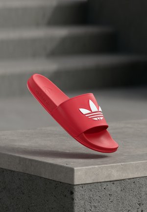 ADILETTE OG UNISEX - Sandały kąpielowe