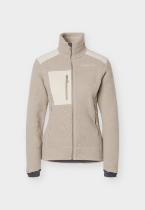 Μπεζ φλις μπουφάν με ψηλό γιακά, φερμουάρ στο μπροστινό μέρος, αντίθετη κρεμ τσέπη στο στήθος και πάνελ σε ώμους, σχεδιασμένο για κρύο καιρό.