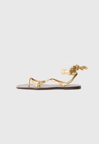 LIANNA - Tåsandaler - gold-coloured/espresso