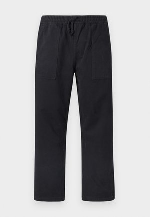 Pantaloni neri a vestibilità comoda realizzati in tessuto misto cotone. Presentano una cintura elastica con coulisse, tasche laterali e gambe dritte.