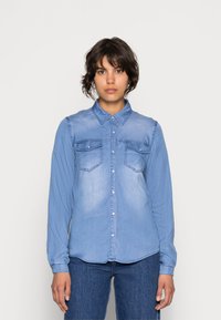 VILA - VIBISTA SU-NOOS - Skjorte - medium blue denim Miniatyrbilde 1