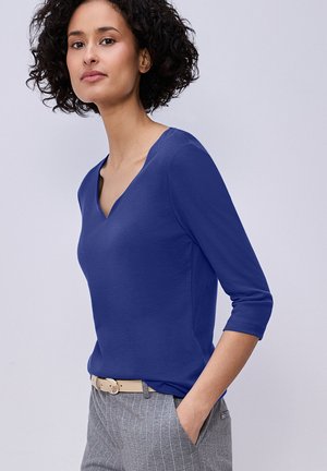 MIT HERZAUSSCHNITT - Langarmshirt - blau