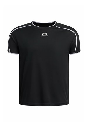 Zwart Under Armour sportshirt met korte mouwen, witte biesjes op de schouders en mouwen en een wit logo gecentreerd onder de halslijn.
