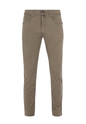 Khakihosen aus Baumwollmischung. Slim Fit Design mit einer Frontknopfverschluss und fünf Taschen. Glatte Textur mit dezenten Nähten.