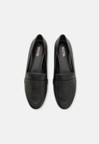 MICHAEL Michael Kors REGAN FLEX LOAFER - Chaussons - black