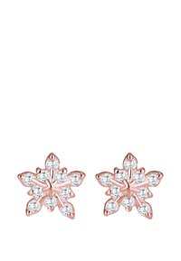 Boucles d'oreilles en or rose en forme de fleur, avec six pétales et des pierres précieuses transparentes au centre et aux extrémités, créant un design délicat.