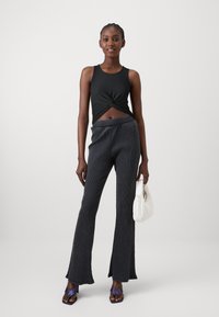 ONLY ONLNILLA - Top - black