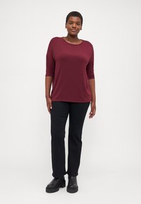 ONLY Carmakoma CARLAMOUR 3/4   - Long sleeved top - burgundy
