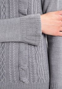 Dorothy Perkins Strickpullover - grey