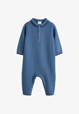 Blauer, strukturierter Strick-Babystrampler mit langen Ärmeln, Kragen und drei braunen Knöpfen auf der vorderen Knopfleiste.