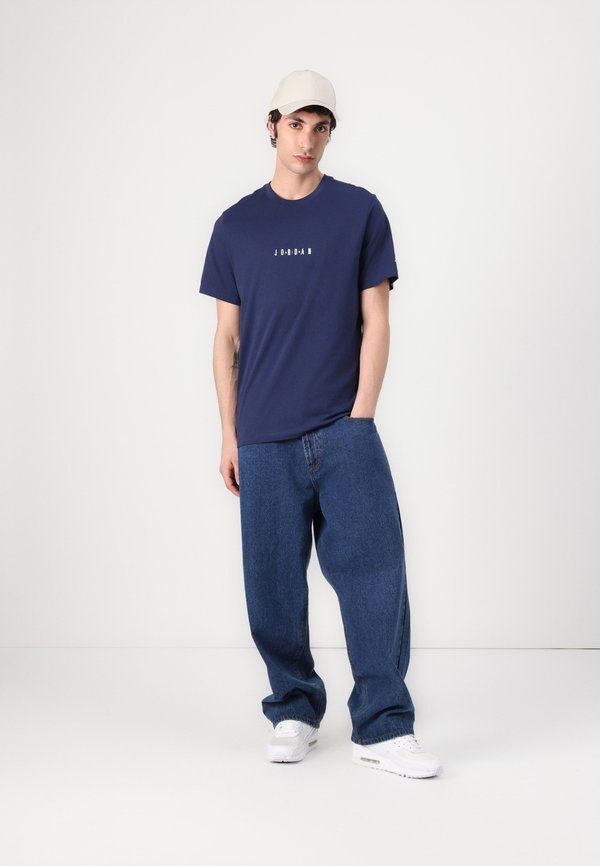 CREW - Basic T-shirt3