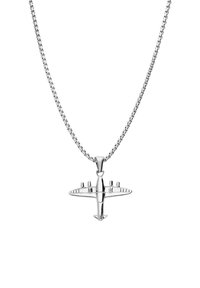 Zilveren ketting met een vliegtuigbedel, voorzien van gedetailleerde vleugels en een staart, hangend aan een gestructureerde schakel. Het algehele ontwerp is slank en gepolijst.